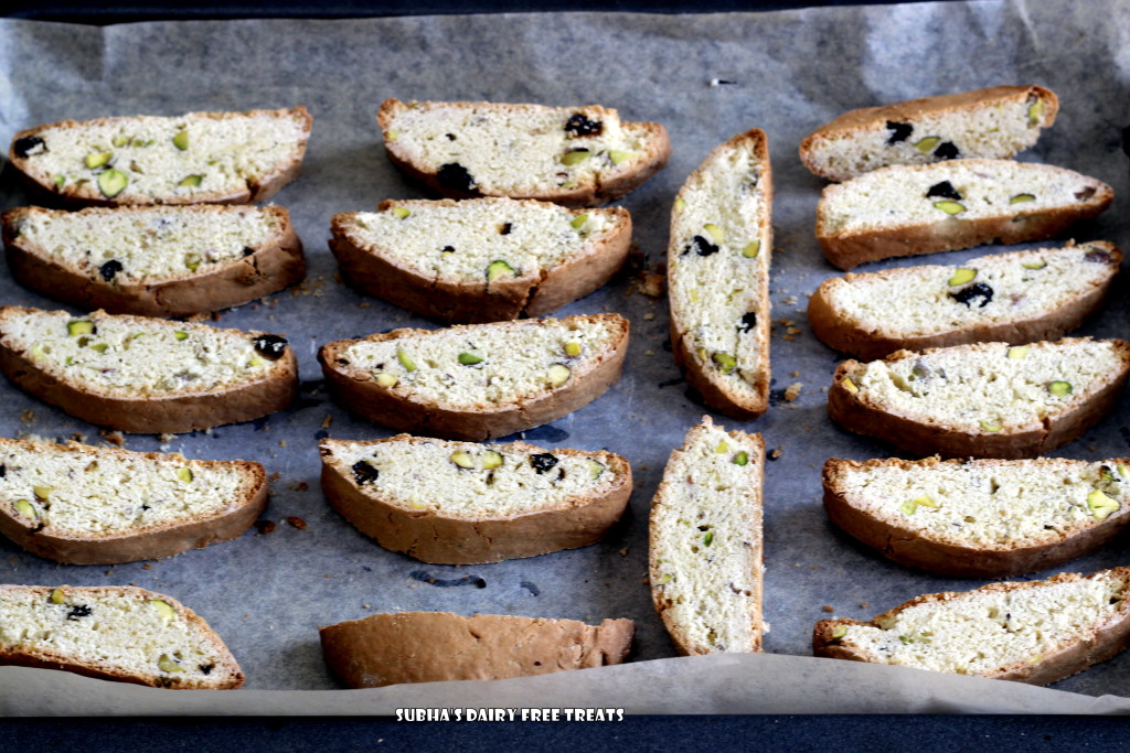 Pistachio Raisin Biscotti 3